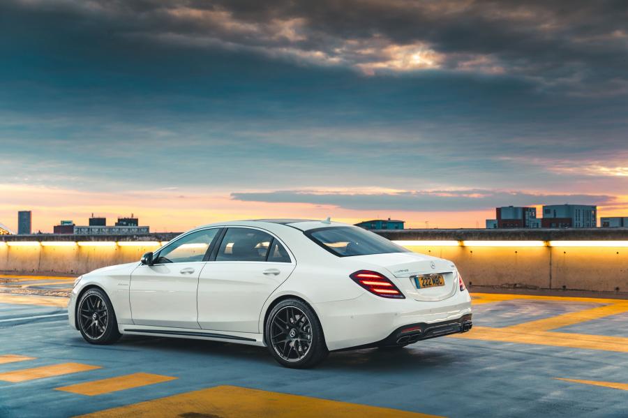  Mercedes-AMG S63 4Matic+ Lang (V222) 2017 года  (UK) (фото 25 из 40)